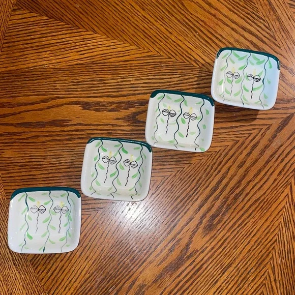 4 piece this & that bowls, 4” x 3 1/2”, breakable - Picture 3 of 4